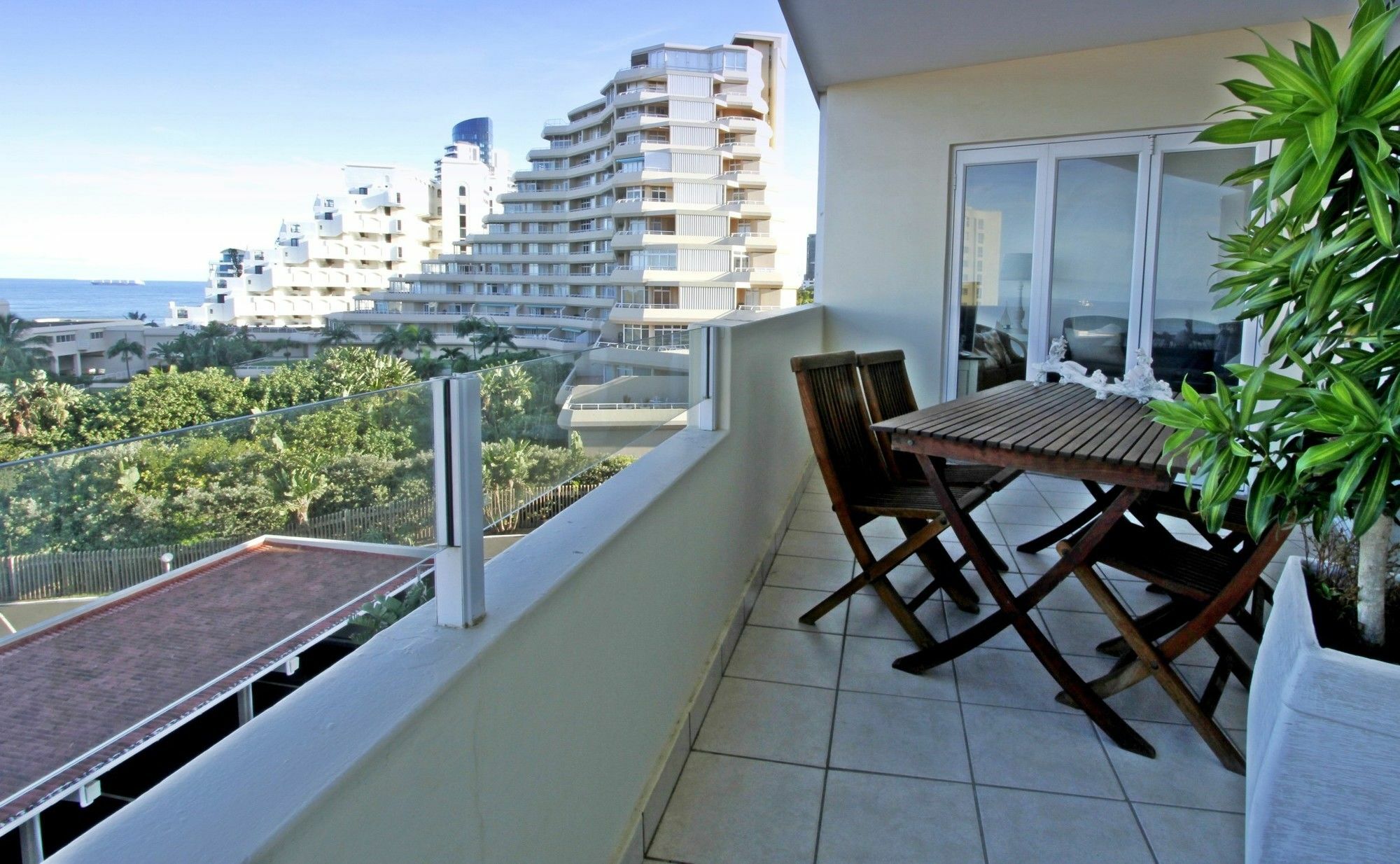 34 Sea Lodge - By Stay In Umhlanga Durban Exterior photo